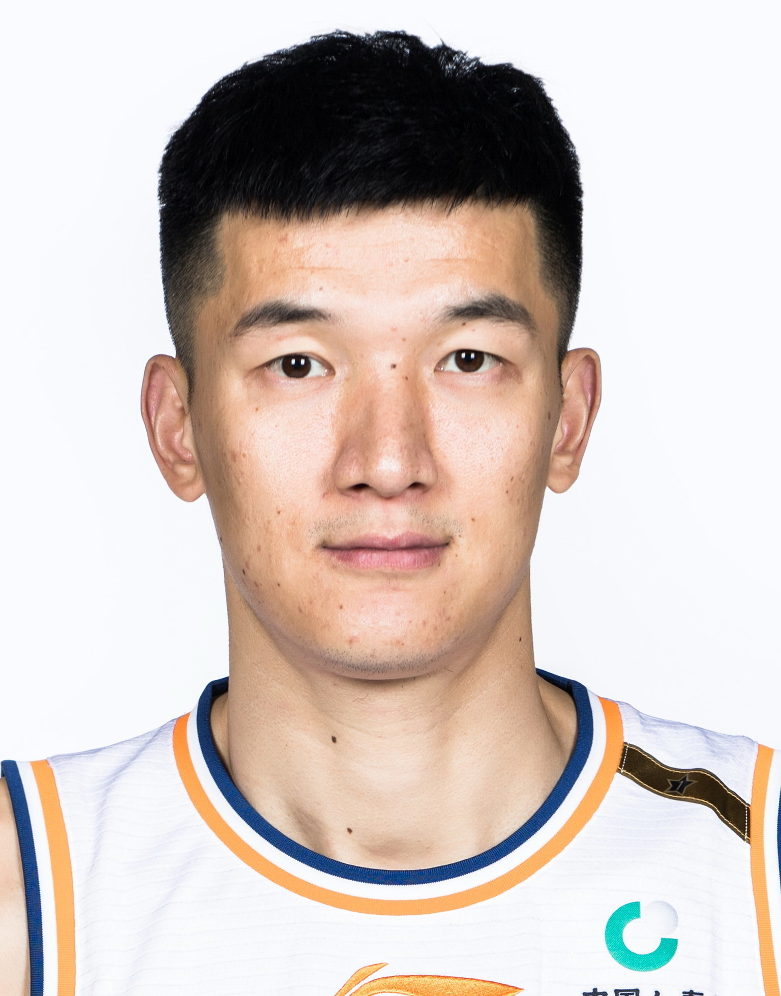 https://img.1guanwang.com/img/basketball/player/312ec654b16eeadc1188204ee3ec9527.jpg